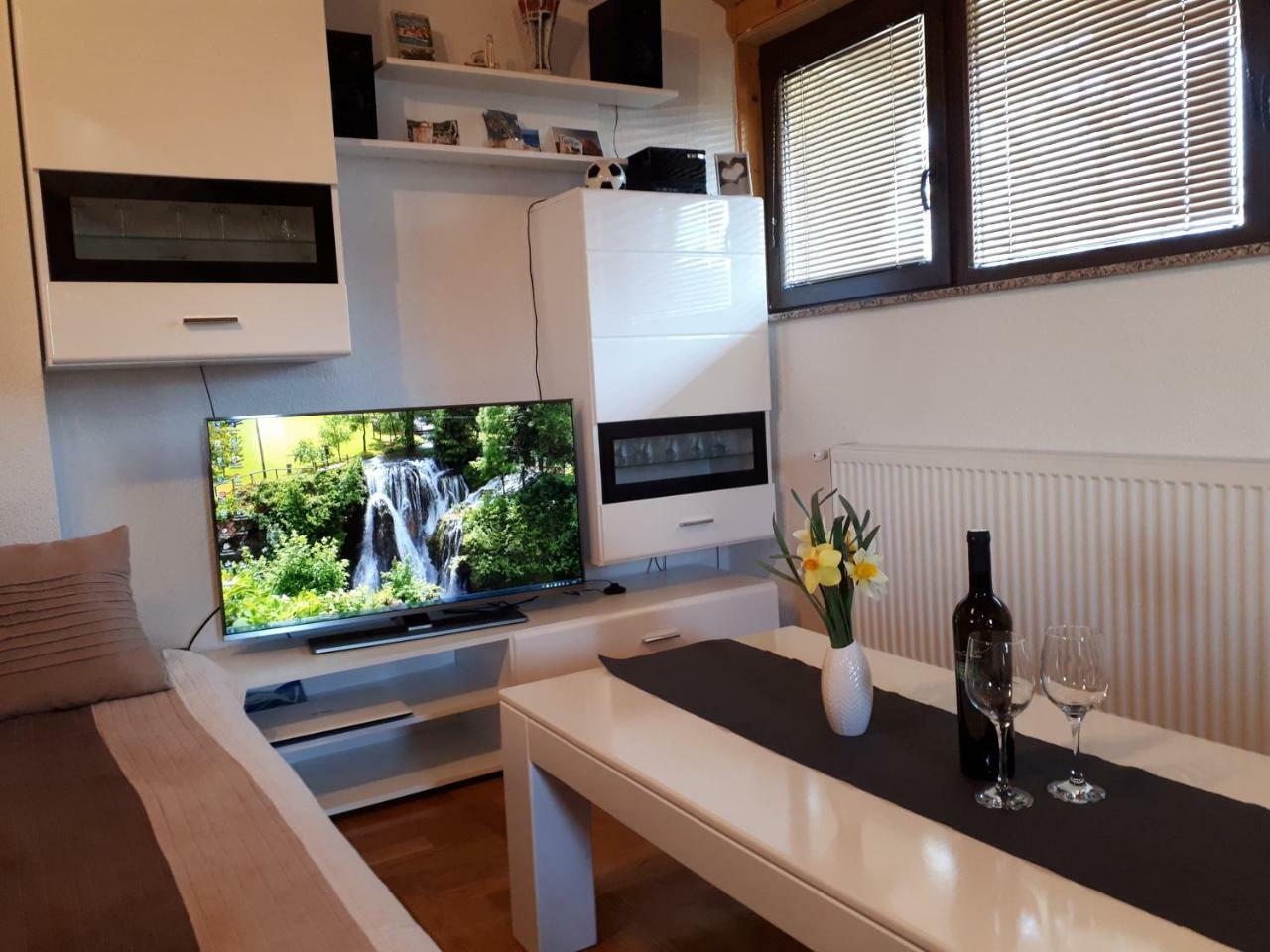 Apartment Jareb Slunj Extérieur photo