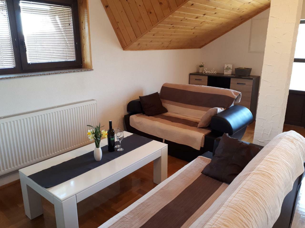 Apartment Jareb Slunj Extérieur photo